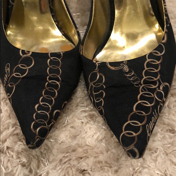 Guess Pumps - Picture 3 of 4